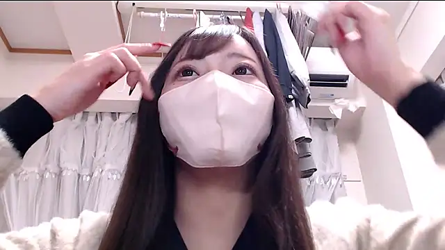  chanMOMO  online show from 3, 3, 2025