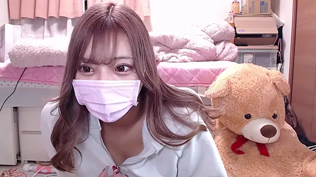  chanMOMO  online show from 18, 12, 2024