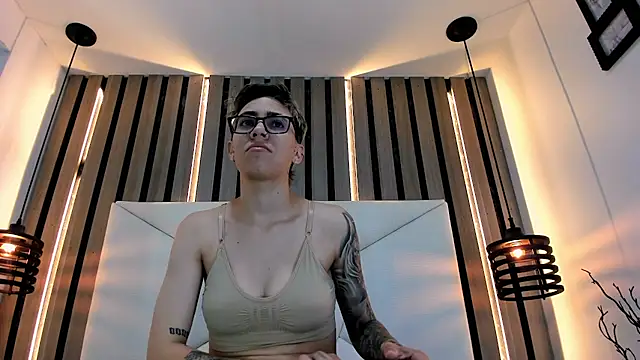 Cutie Shy  online show from 2, 2, 2026