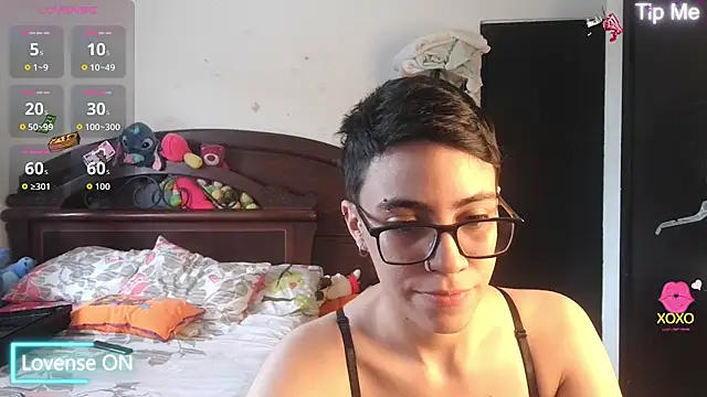 Cutie Shy  online show from 26, 9, 2025