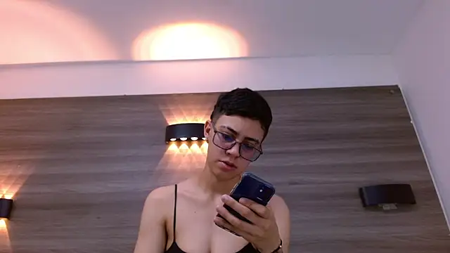 Cutie Shy  online show from 12, 3, 2025