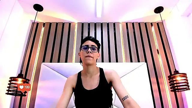 Cutie Shy  online show from 16, 11, 2025