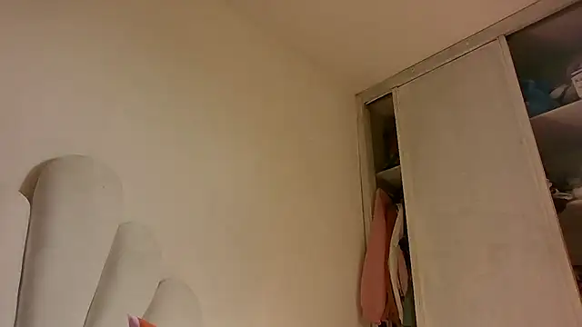 Snapshot of Cutie_Shy_ chatting on 10, 7, 2026 Cutie Shy online show from 10, 7, 2026