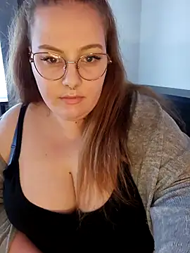  Julie x online show from 19, 2, 2025