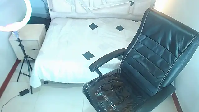 Salome Milf202 online show from 10, 11, 2025