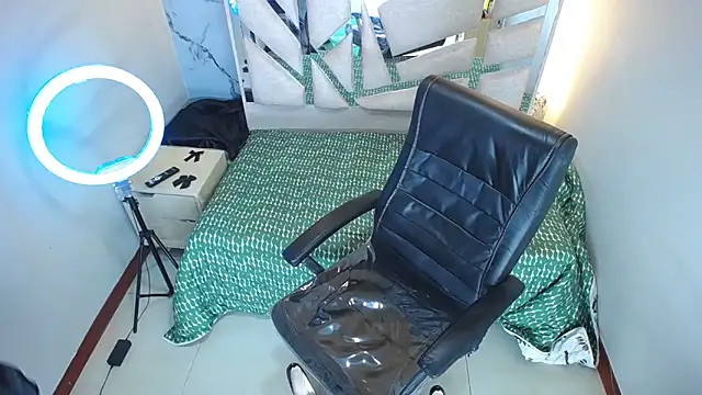 Salome Milf202 online show from 16, 3, 2026