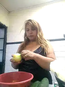 Kazsandraa online show from 20, 9, 2025