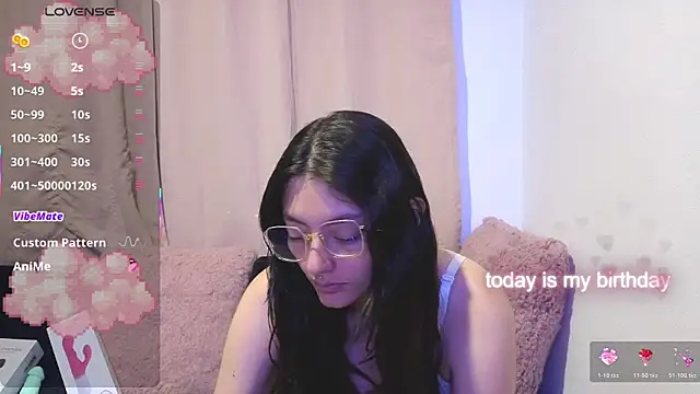 lessliee22  online show from 13, 5, 2026