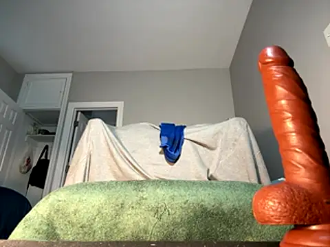 ChiRaqb8 online show from 11, 10, 2025