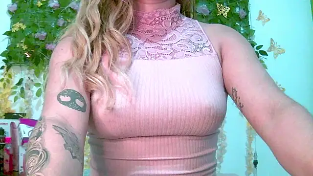 Crysrus online show from 11, 4, 2026