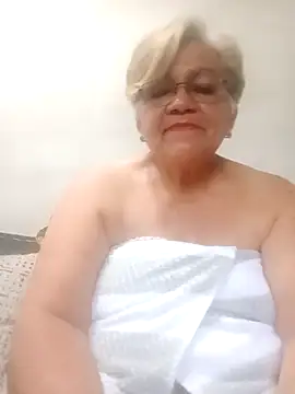 Madrastrahot69 online show from 16, 9, 2025