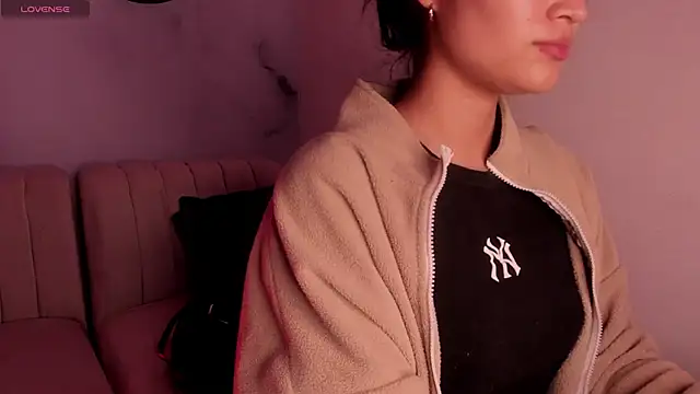 lara madisson online show from 16, 1, 2026