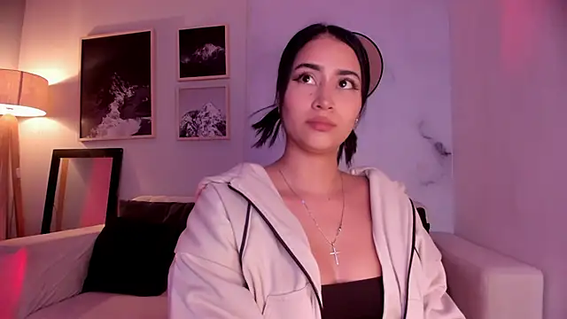 Snapshot of lara_madisson chatting on 2, 3, 2026 lara madisson online show from 2, 3, 2026