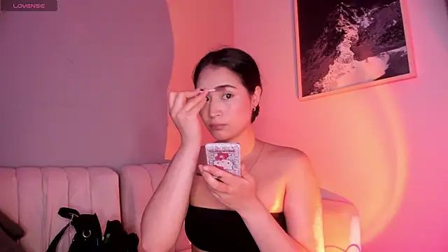 lara madisson online show from 5, 5, 2026