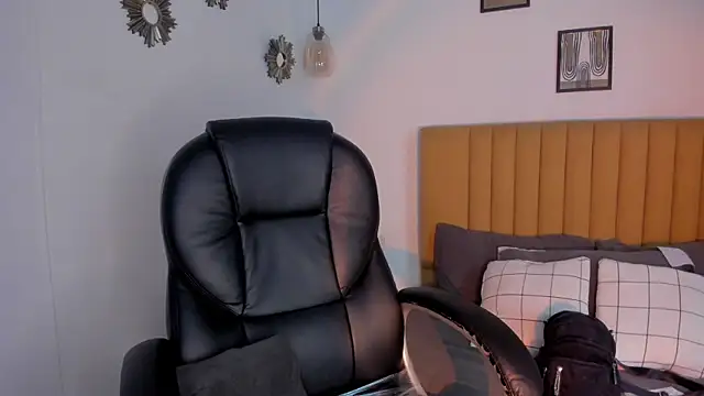 lara madisson online show from 13, 3, 2026