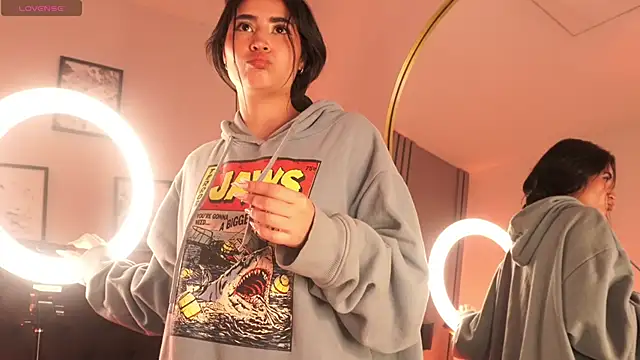 lara madisson online show from 15, 11, 2025