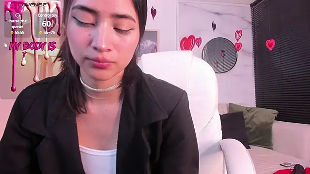 lara madisson online show from 11, 2, 2025