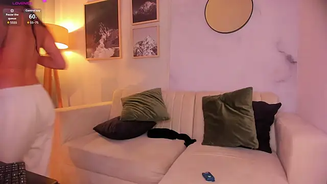 lara madisson online show from 20, 9, 2025