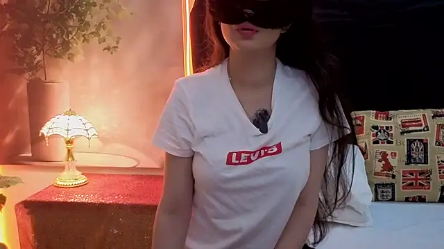 Snapshot of sexybaby22111 chatting on 22, 10, 2025 sexybaby22111 online show from 22, 10, 2025