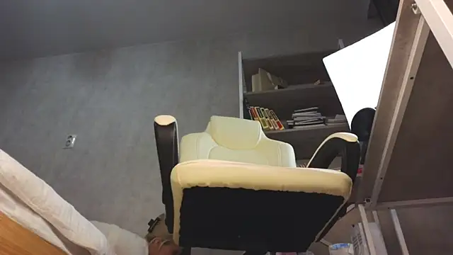 Snapshot of Marietta_Castro chatting on 18, 4, 2026 Marietta Castro online show from 18, 4, 2026
