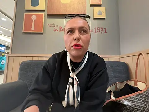 Arabellalee23 online show from 13, 1, 2026