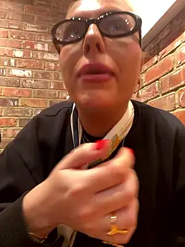 Arabellalee23 online show from 12, 1, 2026