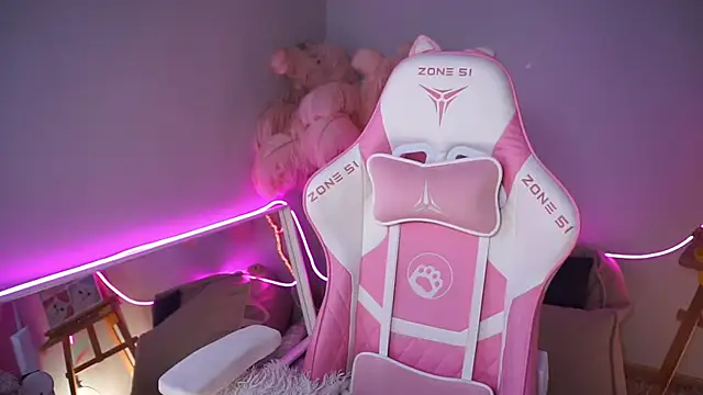 AnnLevine online show from 26, 11, 2025