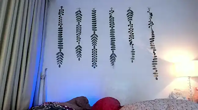 halseycox    online show from 18, 2, 2025