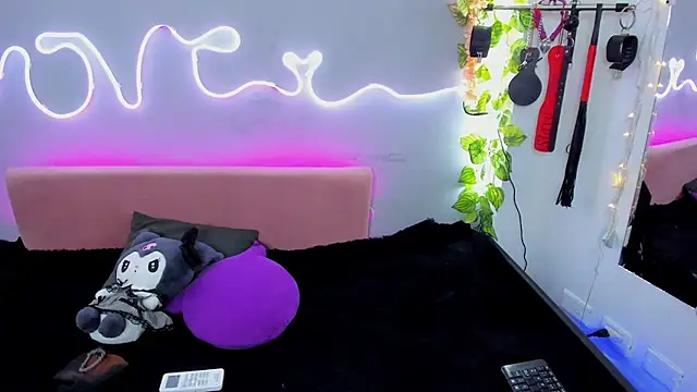 YouliteSllut2 online show from 29, 1, 2025