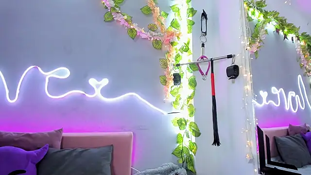 YouliteSllut2 online show from 10, 2, 2025