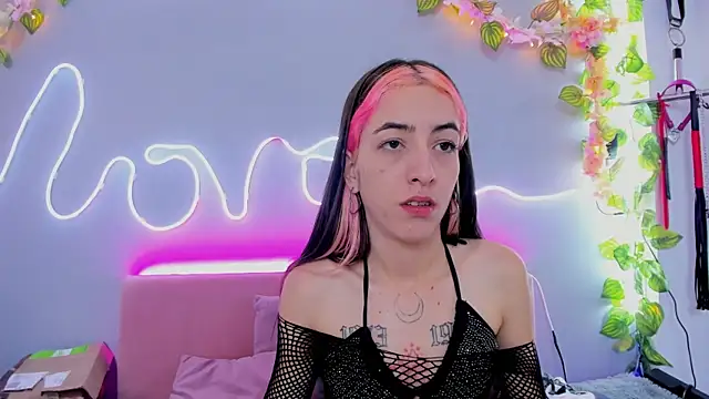 YouliteSllut2 online show from 19, 1, 2025