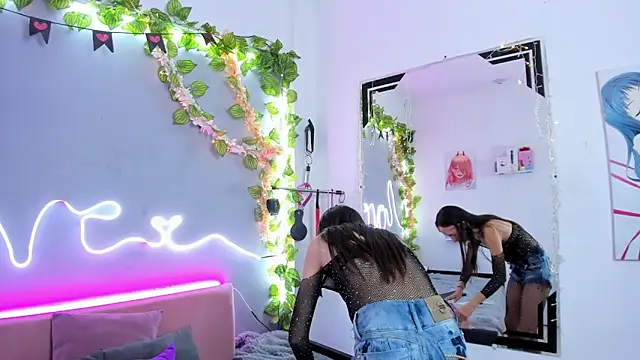 YouliteSllut2 online show from 6, 2, 2025