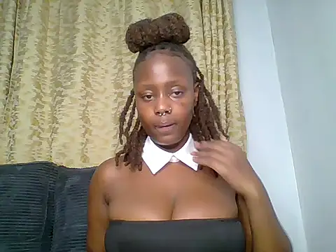 Snapshot of Miss_Amani chatting on 22, 9, 2025 Miss Amani online show from 22, 9, 2025