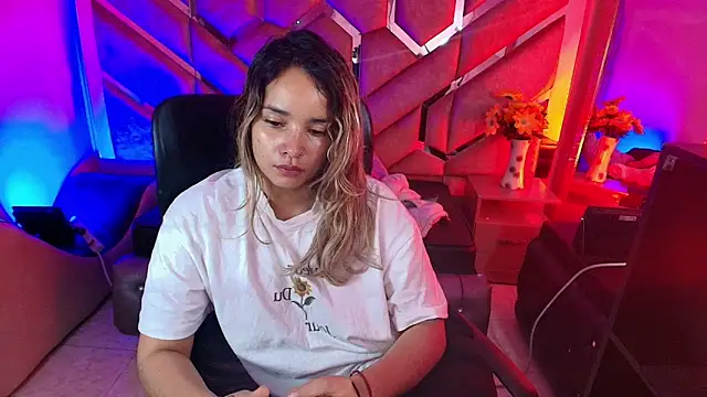 Olivia Fox69 online show from 19, 12, 2025