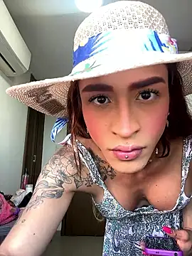 parejacaliente20154 online show from 15, 1, 2026