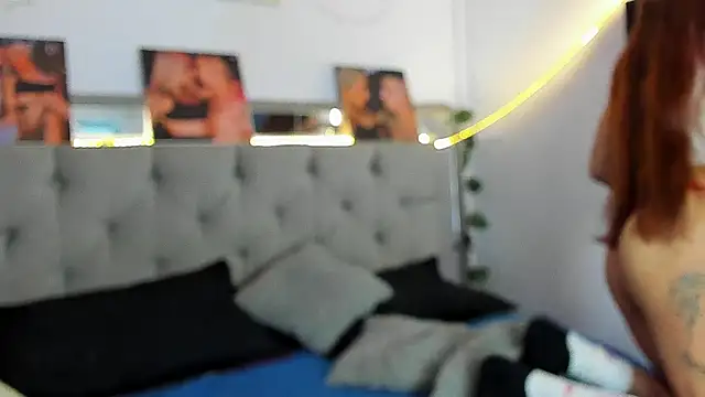 parejacaliente20154 online show from 3, 10, 2025