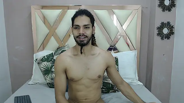 Snapshot of Amir_Abdull chatting on 4, 11, 2025 Amir Abdull online show from 4, 11, 2025