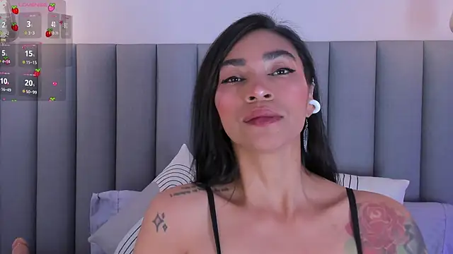 Snapshot of Leamonroe__ chatting on 12, 6, 2026 Leamonroe online show from 12, 6, 2026