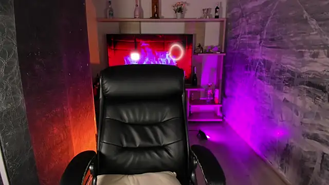 DeboraaLombardii online show from 4, 1, 2025