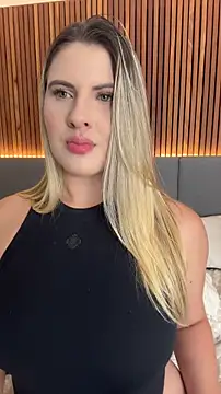 EmiilyAdams  online show from 10, 6, 2026