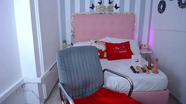 Snapshot of Lunna_boobs chatting on 17, 12, 2024 Lunna boobs online show from 17, 12, 2024