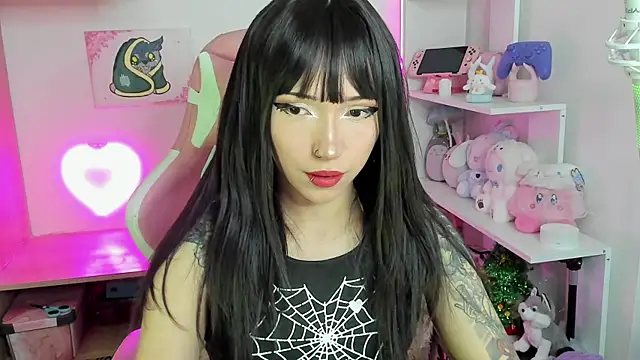 Snapshot of Artic_love chatting on 8, 10, 2025 Artic love online show from 8, 10, 2025