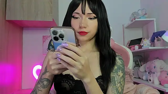 Snapshot of Artic_love chatting on 18, 10, 2025 Artic love online show from 18, 10, 2025