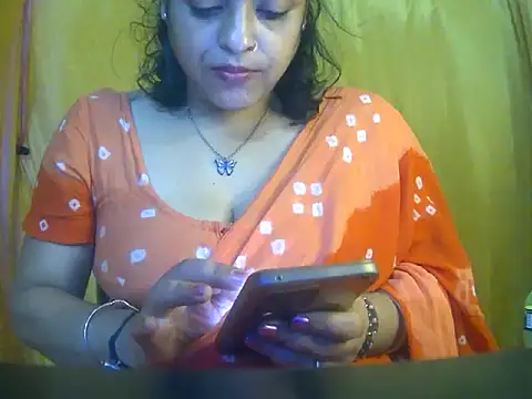 Snapshot of LOVERIAKOL chatting on 7, 7, 2026 LOVERIAKOL online show from 7, 7, 2026
