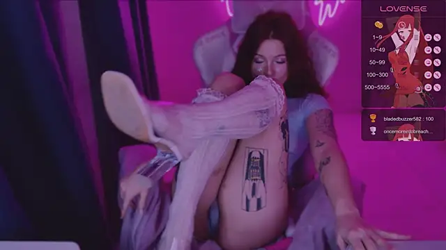 Elsie Ginger online show from 7, 12, 2024