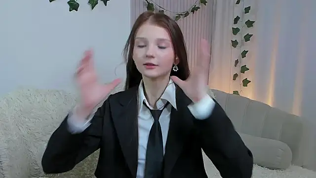 CindyGarrison online show from 6, 3, 2025