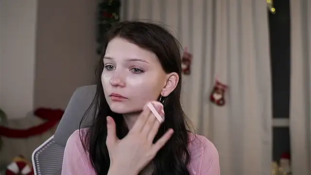 CindyGarrison online show from 15, 12, 2025