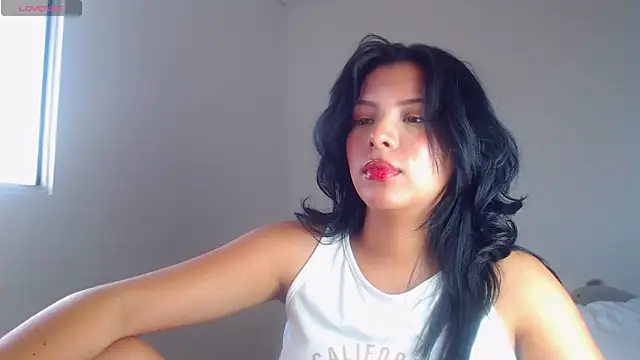 Keyti Sullivan online show from 2, 1, 2025