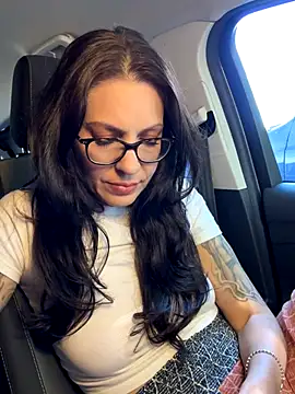 BeautifulMesss online show from 2, 10, 2025