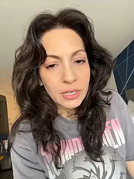 BeautifulMesss online show from 15, 4, 2026